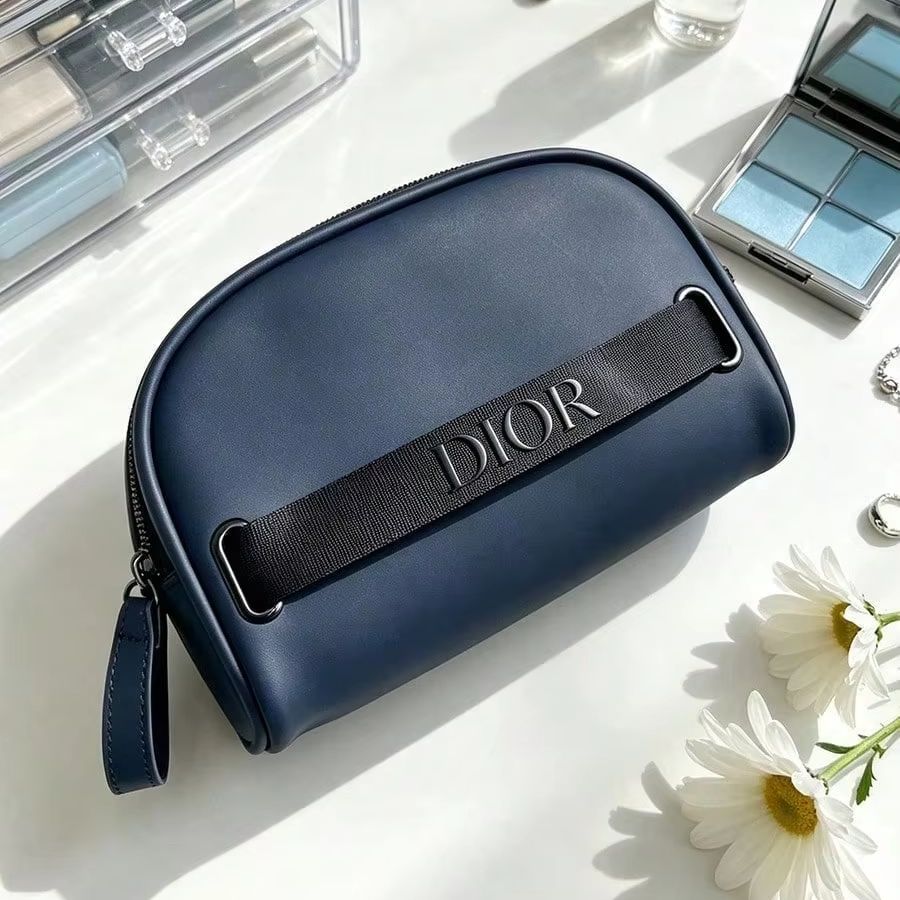 Women Bags Dior - Dior marineblauwe halvemaan cosmetische tas, grote